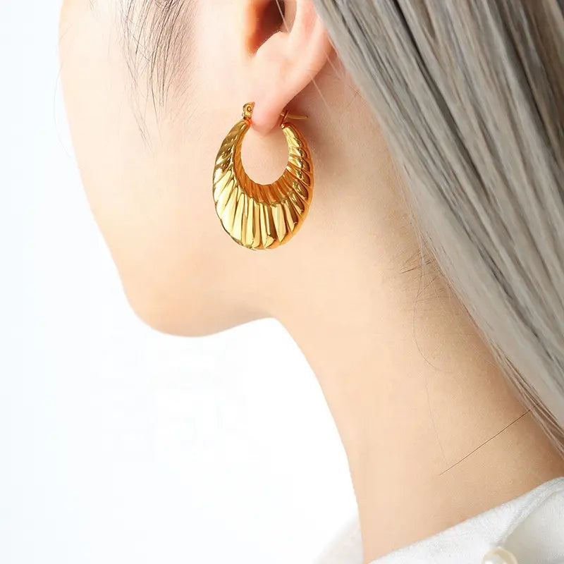 Gold Plated Anti-Tarnish Texture Oval Croissant Hoop Earrings